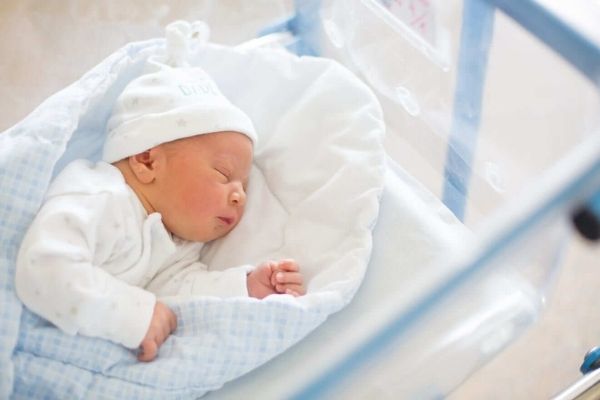 Bạn cần cho trẻ phơi nắng thường xuyên