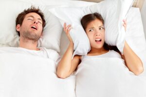 Ngủ ngáy xuất phát từ rất nhiều nguyên nhân 