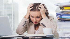 Không trị ngủ ngáy kịp thời có thể gây giảm trí nhớ và hiệu quả làm việc 